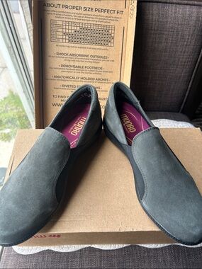 Munro Women's Slip-On Loafers in Charcoal Gray with Plum Insole